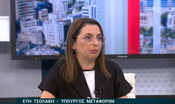 «Θα τα διορθώσουμε»: Η απάντηση της Υπ. Μεταφορών στα ευρήματα της Ελεγκτικής για το αλαλούμ στα λεωφορεία